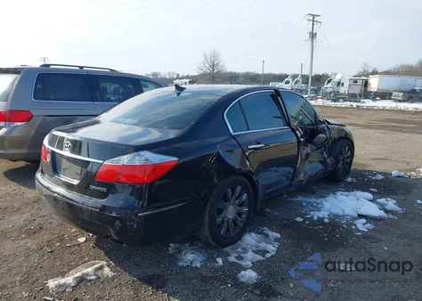 2009 Hyundai Genesis 3.8 z USA, uszkodzony, nr VIN KMHGC46E89U033491